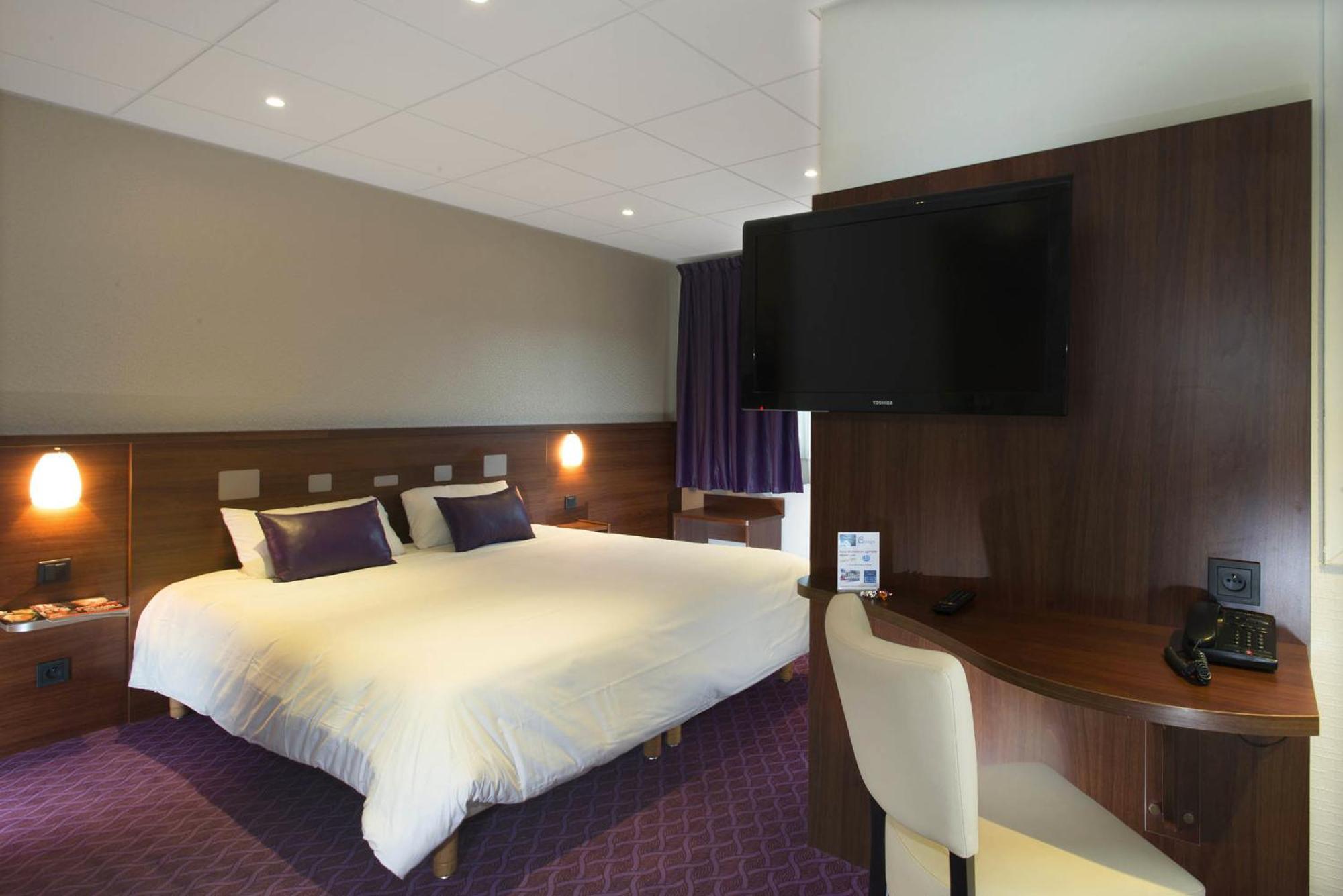 Brit Hotel Tours Sud - Le Cheops Joue-les-Tours Exterior photo