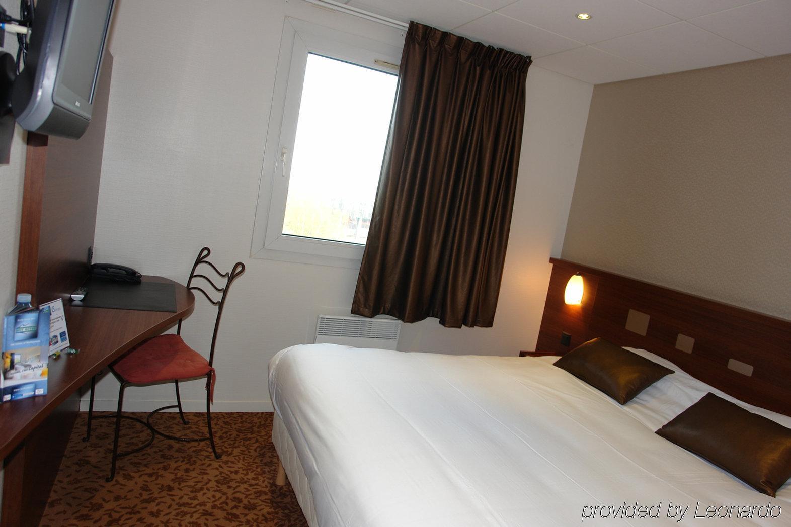 Brit Hotel Tours Sud - Le Cheops Joue-les-Tours Room photo